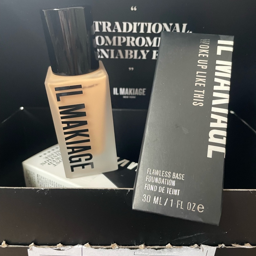 IL MAKIAGE Cream Foundation Flawless Finish